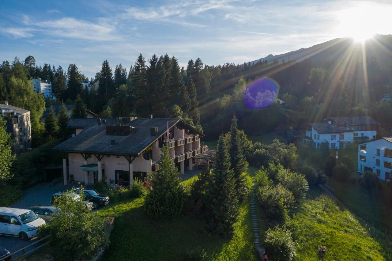 T3 Hotel Mira Val Флімс Екстер'єр фото
