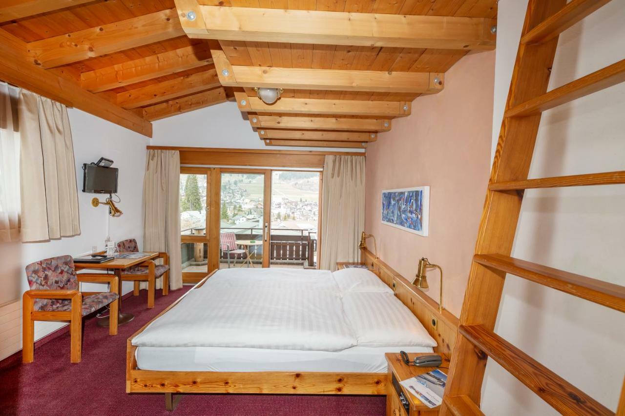 T3 Hotel Mira Val Флімс Екстер'єр фото
